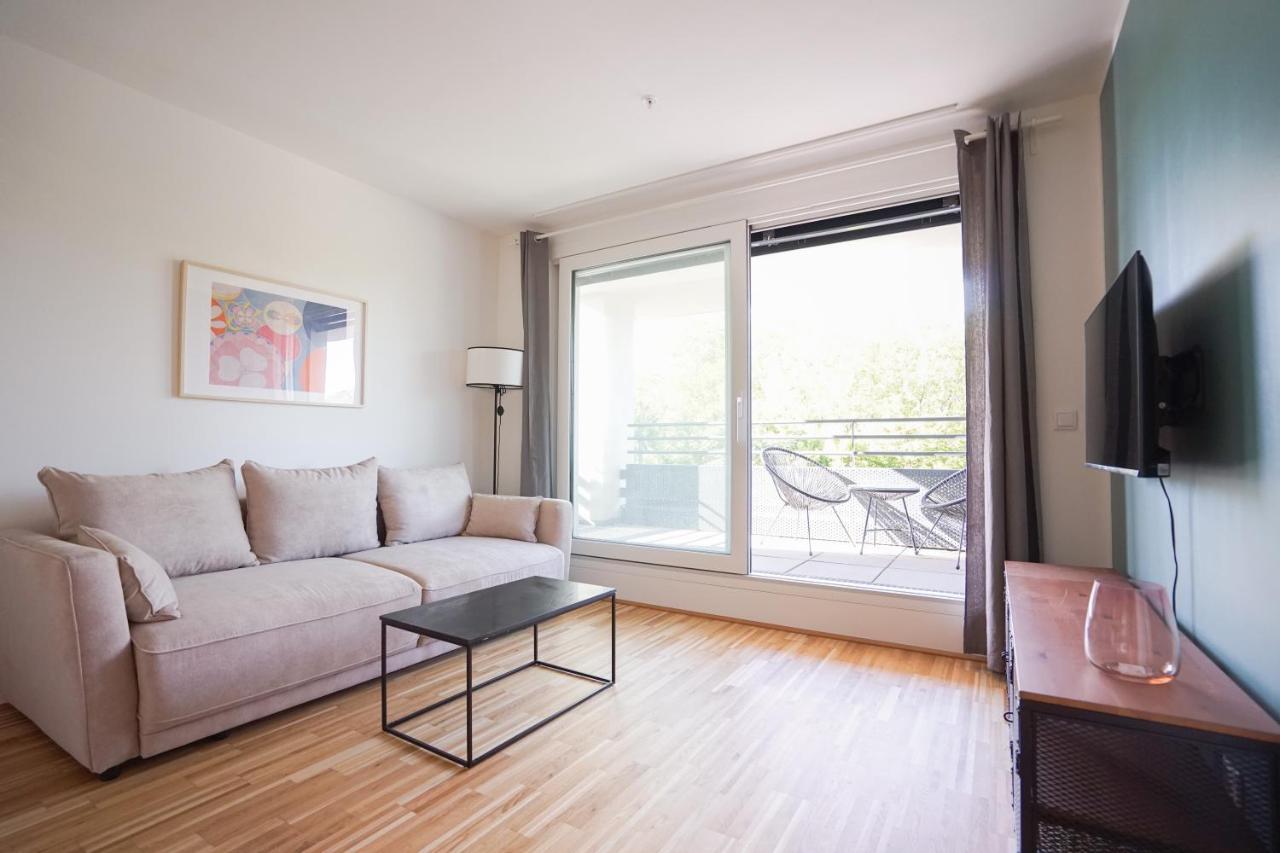 Green Garden Apartment W/.Balcony Near Thermal Spa Viena Exterior foto